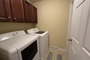 2825 Holiday Dr, Janesville, WI 53545 - Photo 12