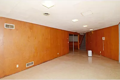 937 Hillside Drive, Jefferson, WI 53549 - Photo 24