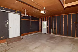 937 Hillside Dr, Jefferson, WI 53549 - Photo 32