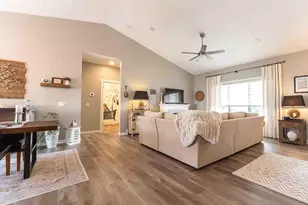 1230 Crockett Dr, Holmen, WI 54636 - Photo 8