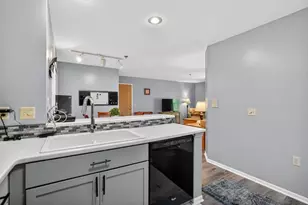 203 Kearney Way, Waunakee, WI 53597 - Photo 14