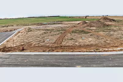 810 Morgan Drive, Janesville, WI 53536 - Photo 2