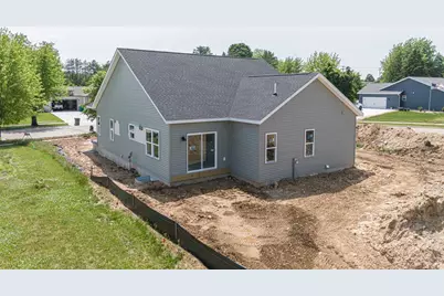 336 Sandmar Drive, Ripon, WI 54971 - Photo 6