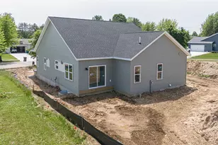336 Sandmar Dr, Ripon, WI 54971 - Photo 6