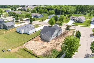 336 Sandmar Drive, Ripon, WI 54971 - Photo 4