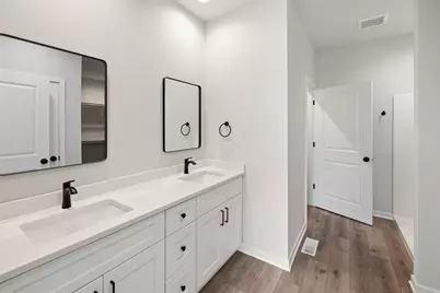 425 Village Lane, Ripon, WI 54971 - Photo 18