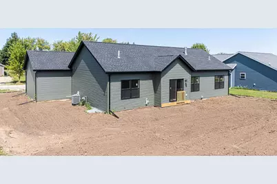 425 Village Lane, Ripon, WI 54971 - Photo 6