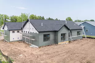 425 Village Ln, Ripon, WI 54971 - Photo 6