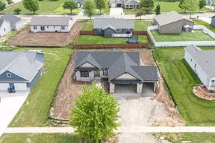 425 Village Ln, Ripon, WI 54971 - Photo 4