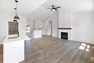 425 Village Ln, Ripon, WI 54971 - Photo 10