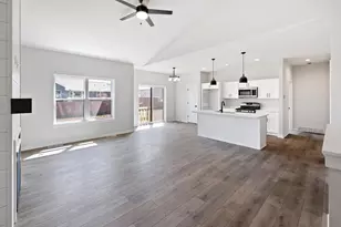 425 Village Ln, Ripon, WI 54971 - Photo 8