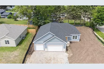 442 Village Lane, Ripon, WI 54971 - Photo 2