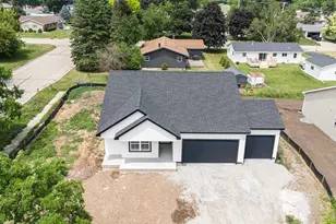 504 Village Ln, Ripon, WI 54971 - Photo 2
