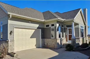 440 Grandview Dr, Waunakee, WI 53597 - Photo 4