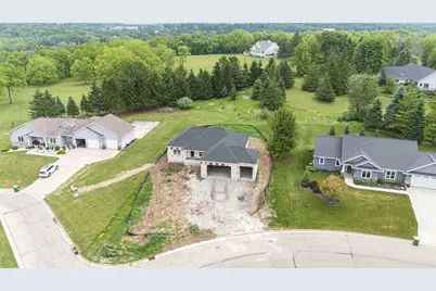 333 Drumlin Loop, Ripon, WI 54971 - Photo 2