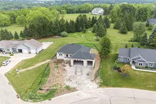 333 Drumlin Loop, Ripon, WI 54971 - Photo 2