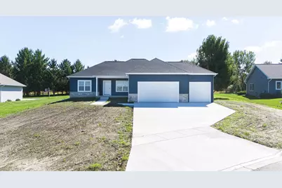 333 Drumlin Loop, Ripon, WI 54971 - Photo 2