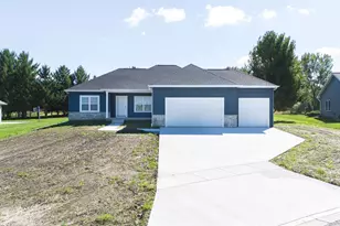 333 Drumlin Loop, Ripon, WI 54971 - Photo 2