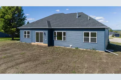 333 Drumlin Loop, Ripon, WI 54971 - Photo 8
