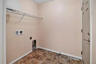 1471 Wild Iris St, Sun Prairie, WI 53590 - Photo 24