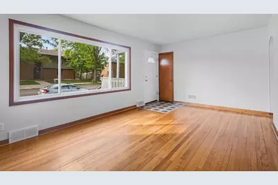 2105 E Johnson Street, Madison, WI 53704 - Photo 8