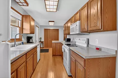 6776 Dawn Drive, Windsor, WI 53598 - Photo 16