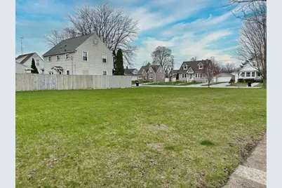 832 Cornelia Street, Janesville, WI 53545 - Photo 2