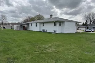 1607 S Arch St, Janesville, WI 53546 - Photo 22