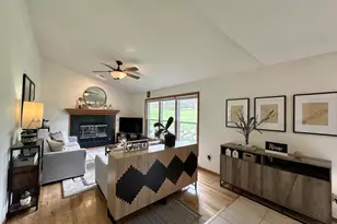 6892 Moonlight Cir, Sun Prairie, WI 53590 - Photo 18