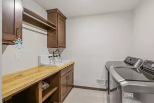 N6329 Tradewinds Cir, Beaver Dam, WI 53916 - Photo 28