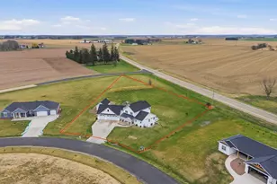 N6329 Tradewinds Cir, Beaver Dam, WI 53916 - Photo 40