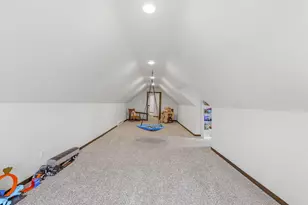 N6329 Tradewinds Cir, Beaver Dam, WI 53916 - Photo 38