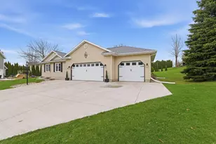 321 Morgan Ln, Beaver Dam, WI 53916 - Photo 36