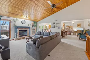 321 Morgan Ln, Beaver Dam, WI 53916 - Photo 6