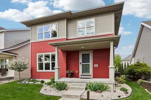 8866 Red Beryl Dr, Middleton, WI 53562 - Photo 2