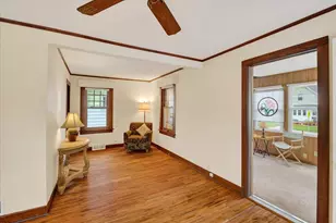 1104 Lawrence St, Madison, WI 53715 - Photo 8