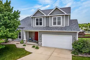 26 Yarrow Cir, Madison, WI 53719 - Photo 2