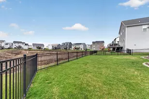 976 Griffin Way, DeForest, WI 53532 - Photo 34
