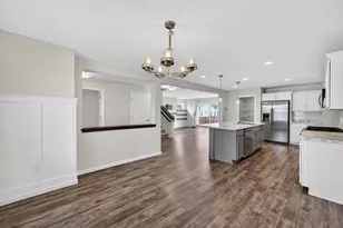 976 Griffin Way, DeForest, WI 53532 - Photo 6