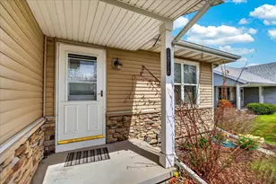 1818 Fjord Pass, Mount Horeb, WI 53572 - Photo 6