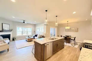 4721 Bellflower Dr #4.3, DeForest, WI 53532 - Photo 4