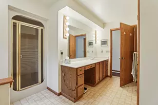 5604 Maldwyn Ln, Madison, WI 53716 - Photo 34