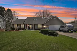5604 Maldwyn Ln, Madison, WI 53716 - Photo 68
