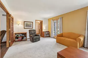 5604 Maldwyn Ln, Madison, WI 53716 - Photo 12