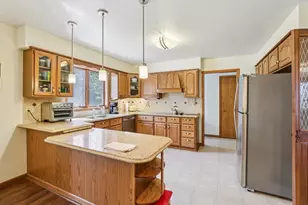 5604 Maldwyn Ln, Madison, WI 53716 - Photo 22