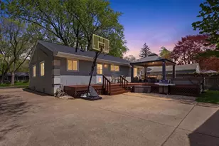 1821 Manley St, Madison, WI 53704 - Photo 36