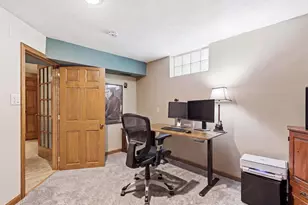1821 Manley St, Madison, WI 53704 - Photo 32