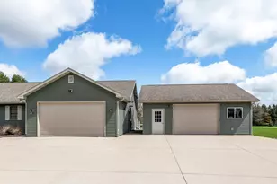 N6008 Forest Ridge Rd, Green Lake, WI 54941 - Photo 6