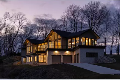 4965 Championship Circle, Waunakee, WI 53597 - Photo 8