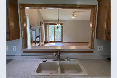 1045 Saddle Ridge, Portage, WI 53901 - Photo 8
